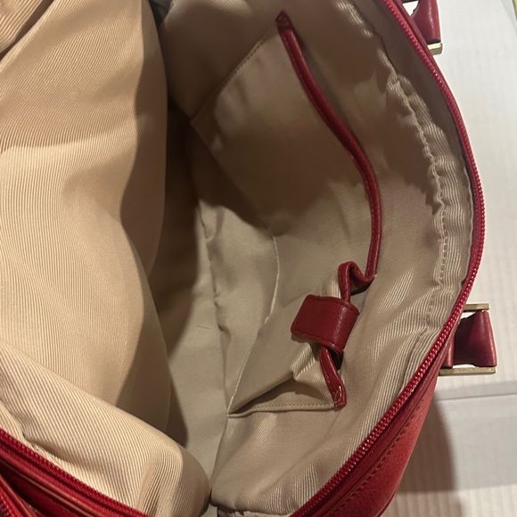 Talbots pebble soft Elegant Red Leather Handbag w gold hardware multiple pockets - Picture 8 of 14